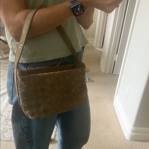 Suede woven shoulder bag - Picture 2 of 7